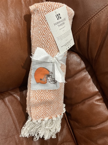 Cleveland Browns NFL 50'' x 60'' Farmhouse Throw Blanket *NEW* - 6ct Case