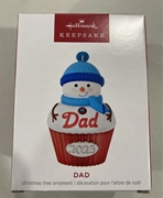 2023 Hallmark Dad Snowman Cupcake Keepsake Ornament *NEW*