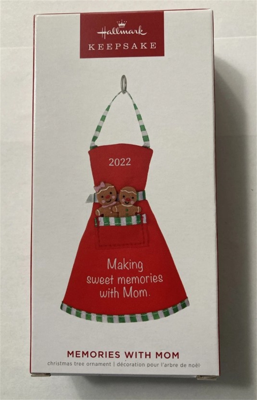 2022 Hallmark Memories with Mom Keepsake Ornament *NEW*