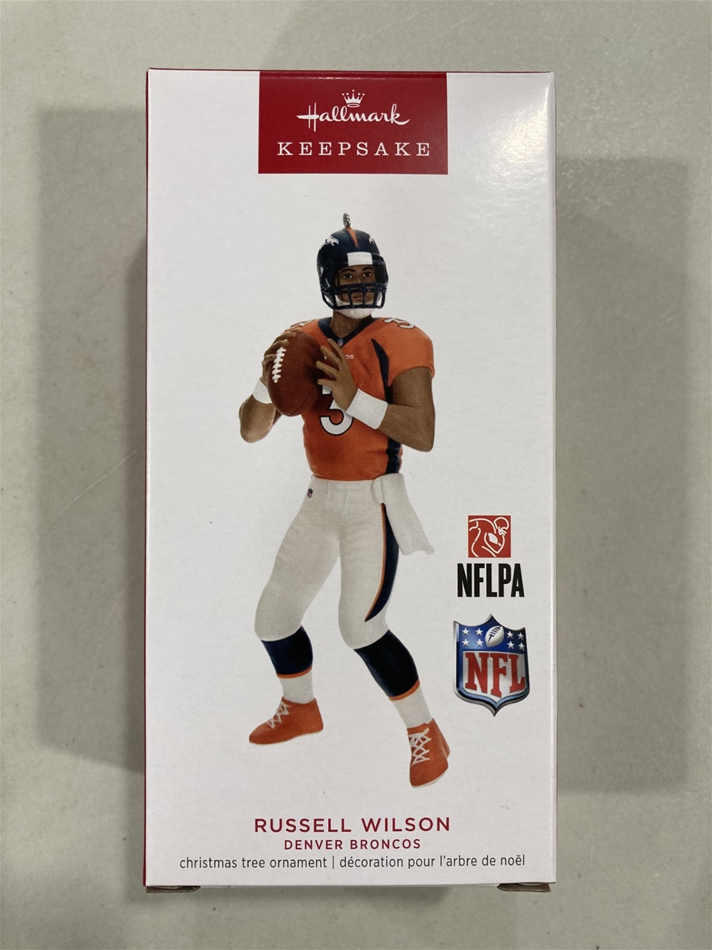 2023 Hallmark Russell Wilson Keepsake Ornament *NEW*