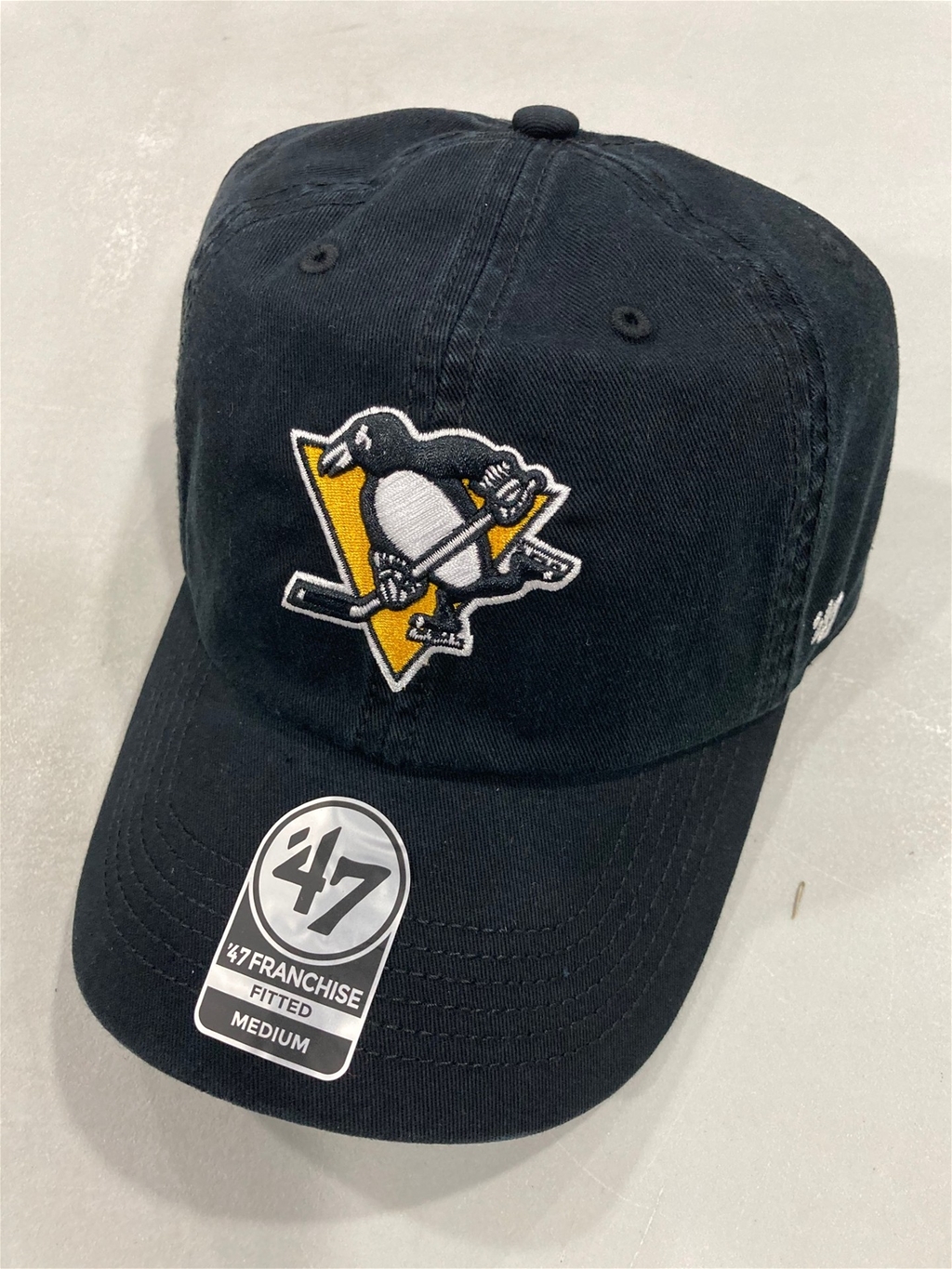 Pittsburgh Penguins NHL Black Classic Franchise Fitted Hat *NEW* - Dozen Lot